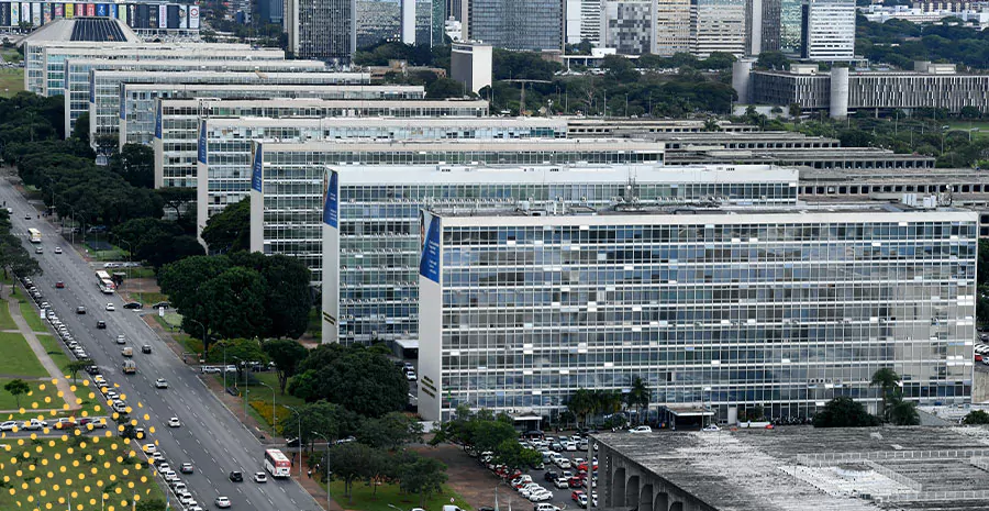 imagem dos prédios de Brasilia, representando a Portaria 373